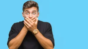 أسباب رائحة الفم