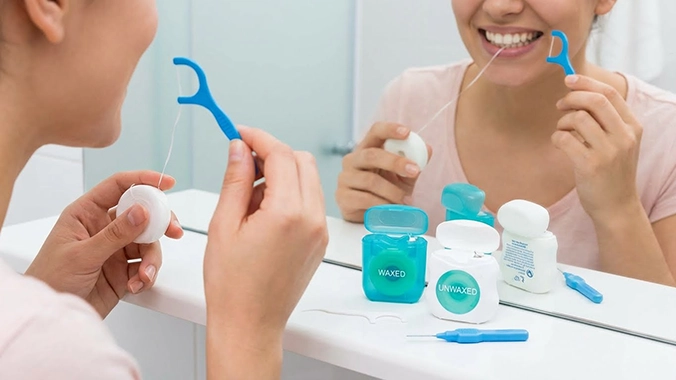 خيط الأسنان