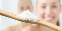 How to Whiten Teeth Using Baking Soda