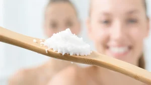 How to Whiten Teeth Using Baking Soda